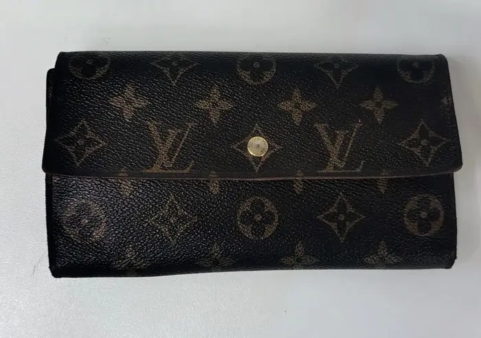 Louis Vuitton - Sarah - Wallet