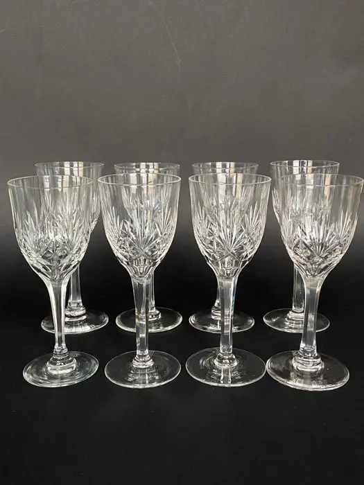 Baccarat - Drinking set - Superb set of 8 glasses - faceted crystal