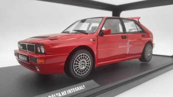 Solido 1:18 - Modellino di auto - Lancia Delta HF Integrale 1995 - (cod.H28)