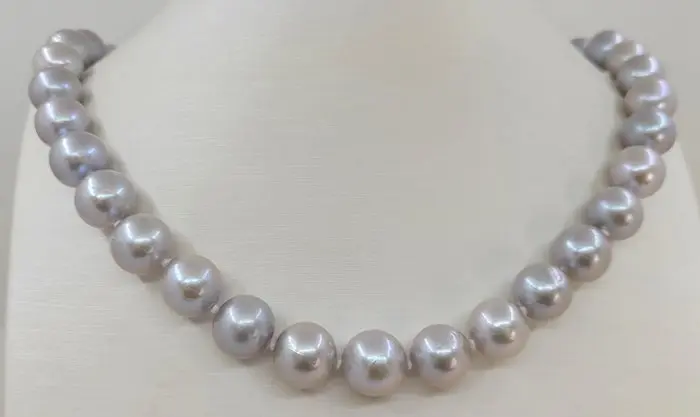 Necklace - 14 kt. White gold, 11x13mm Grey Edison Pearls