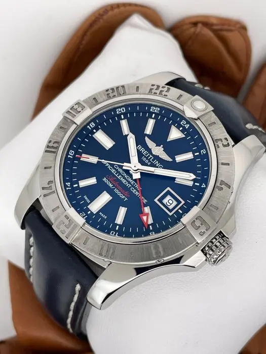 Breitling - Avenger II GMT Automatic - A3239011 - Men - 2019