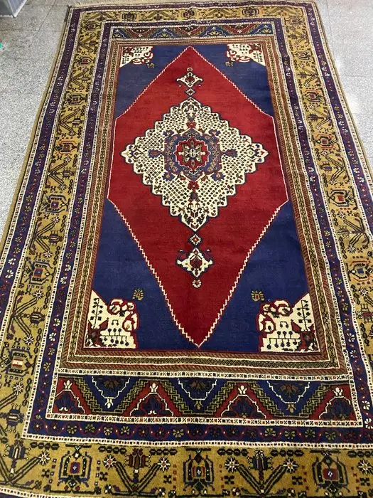 Carpet - 280 cm - 175 cm