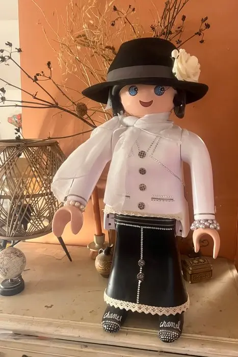Art'mony - Sculpture, Playmobil xxl Mademoiselle Chanel - 64 cm - Resin - 2026