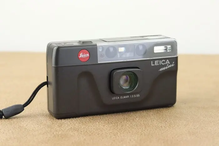 Leica MINI Analogue compact camera