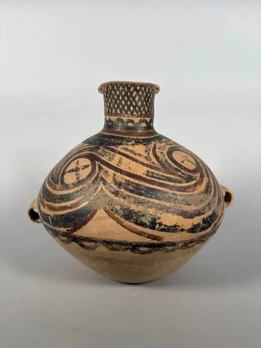 Yangshao Terracotta Painted terracotta vase