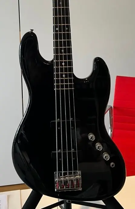 ESP - ESP Custom - - 5-string electric bass guitar - Japan - 1980