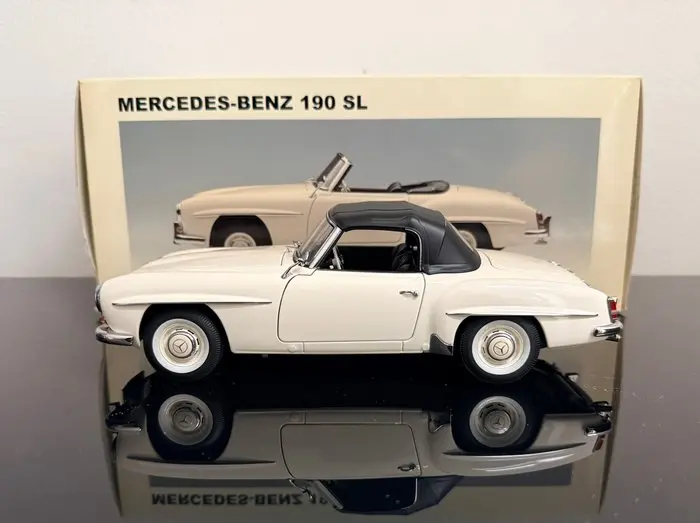 Autoart 1:18 - Model car - 190SL White