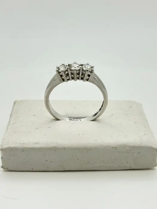 Ring - 18 kt. White gold - 0.75ct. tw. Diamond (Natural) - Diamond