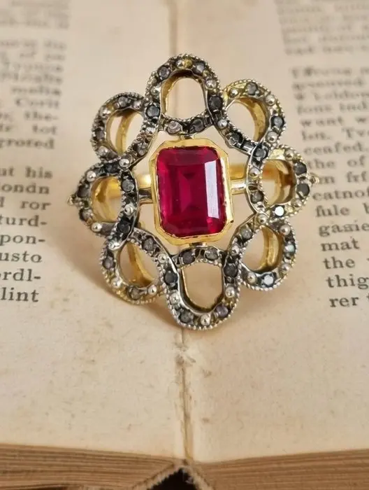 No reserve price - Ring - 9 kt. Silver, Yellow gold Ruby - Diamond