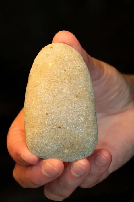 Neolithic Stoneware Polished Axe - 103 mm (No reserve price)