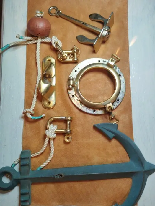 Maritime object (7) - Gilt brass- Nautical decorations