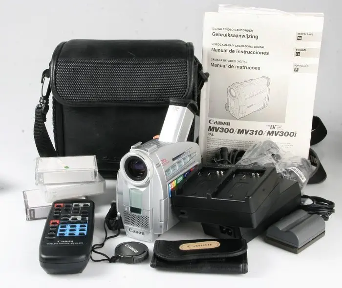 Canon MV300i Mini DV-DV camera