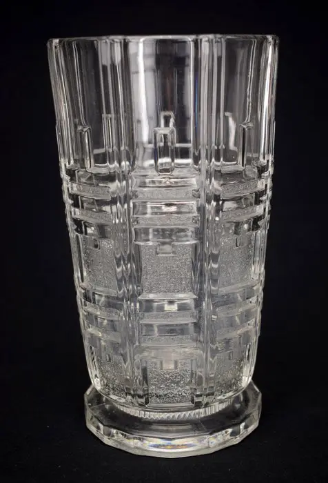 Vase - Glass - to Simon Gate-ORREFORS