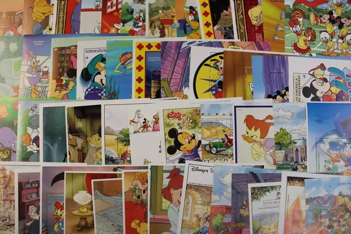 Disney - über 105 verschiedene Blöcke aus St.Vincent und andere (A2-2+5)