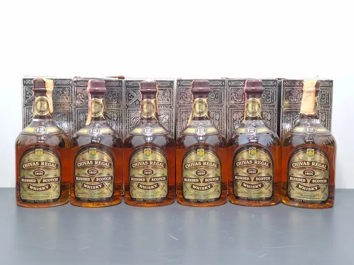 Chivas Regal 12 years old - b. Anni ‘70, Anni ‘80 - 75cl - 6 bottiglie