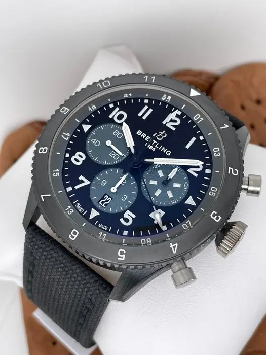Breitling - Classic AVI Super AVI B04 Chronograph GMT 46...