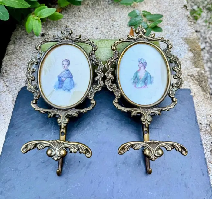 Set of coat hooks (2) - Brass - Rococo