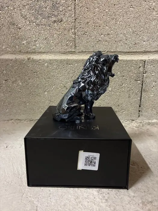 Richard Orlinski (1966) - Lion