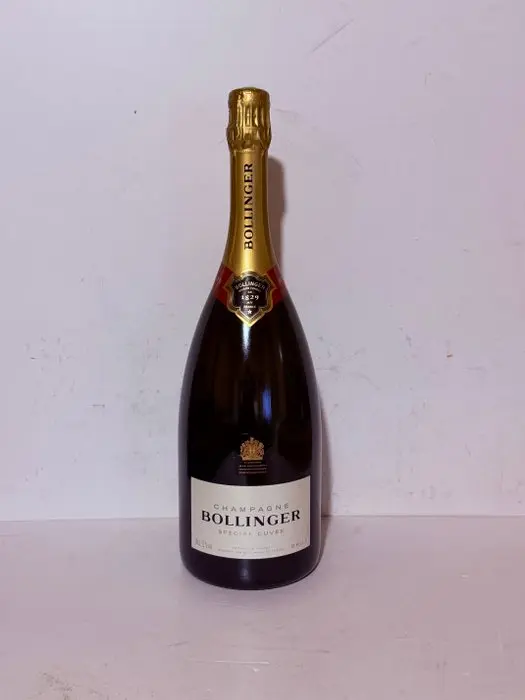Bollinger, Bollinger Special Cuvée Brut Magnum 1,5L – Champagne – Ay, France - Champagne Brut - 1 Magnum (1,5 L)