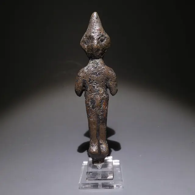 Achaemenid Bronze Important Figure, ex-voto. 9,7 cm H. 5th century BC.
