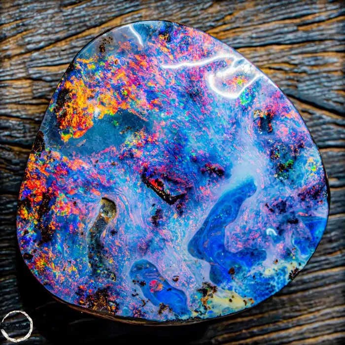 Australian Boulder Opal Pendant – Radiant Play of Color...