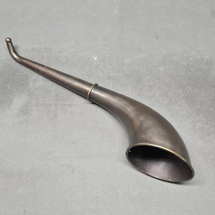 Ear trumpet - Brass - Nostalgia hearing aid