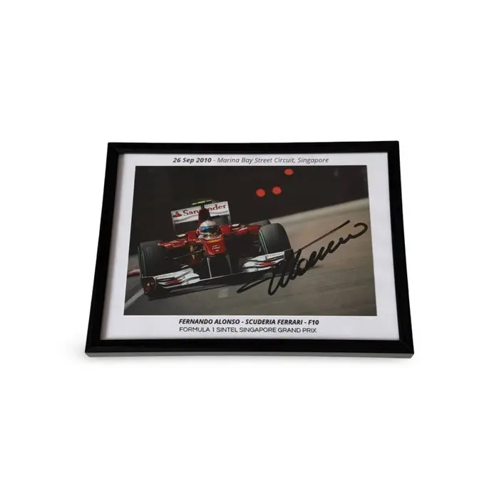 Scuderia Ferrari - Ferrari F10 - Formula 1 Singtel...