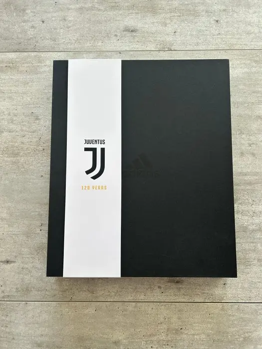Juventus - Italian Football League - 2017 - Football shirt