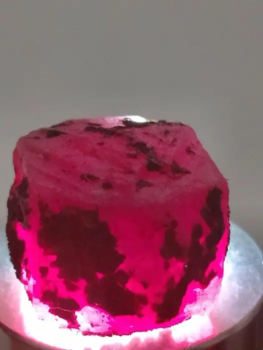 Ruby Rough - Height: 2 cm - Width: 1.5 cm- 18.43 g - (1)