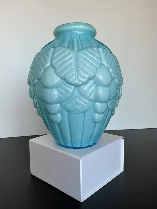 Single-flower vase - Opaline glass - Opaline Art Deco vase
