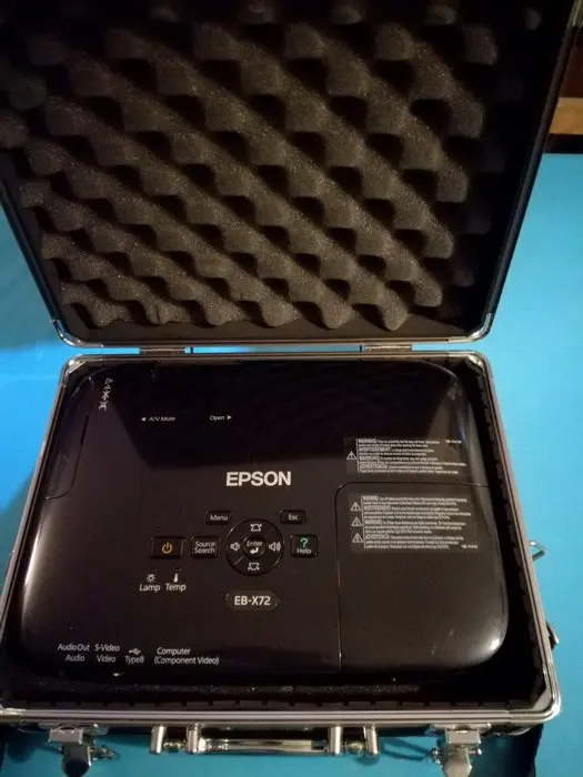Epson EB-X72 in Geräte - Photo Koffer Video projector