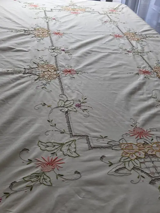 Tablecloth - 244 cm - 160 cm