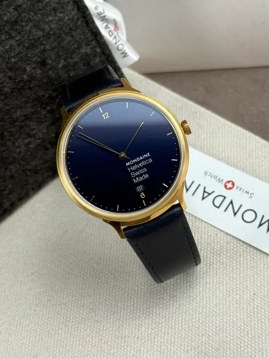 Mondaine - Helvetica No1 Date - No reserve price...