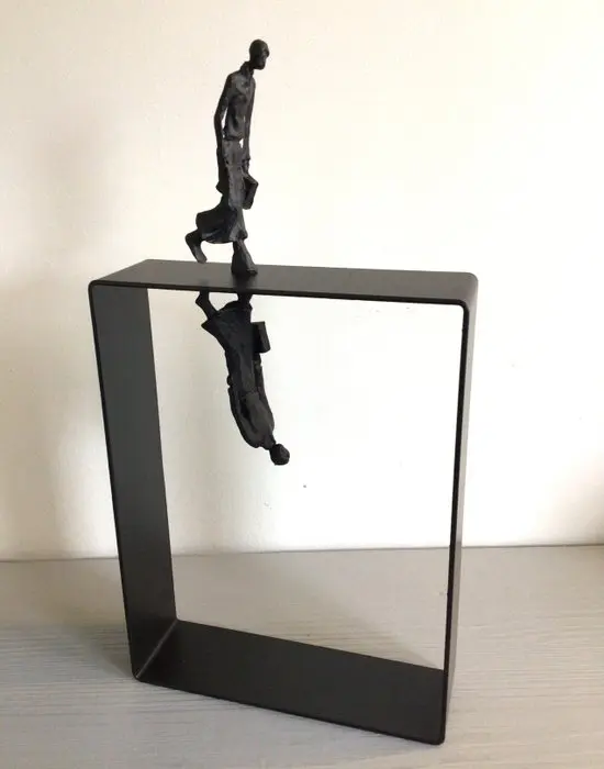 Sculpture, “ Reflectie “ - 28 cm - Alloy