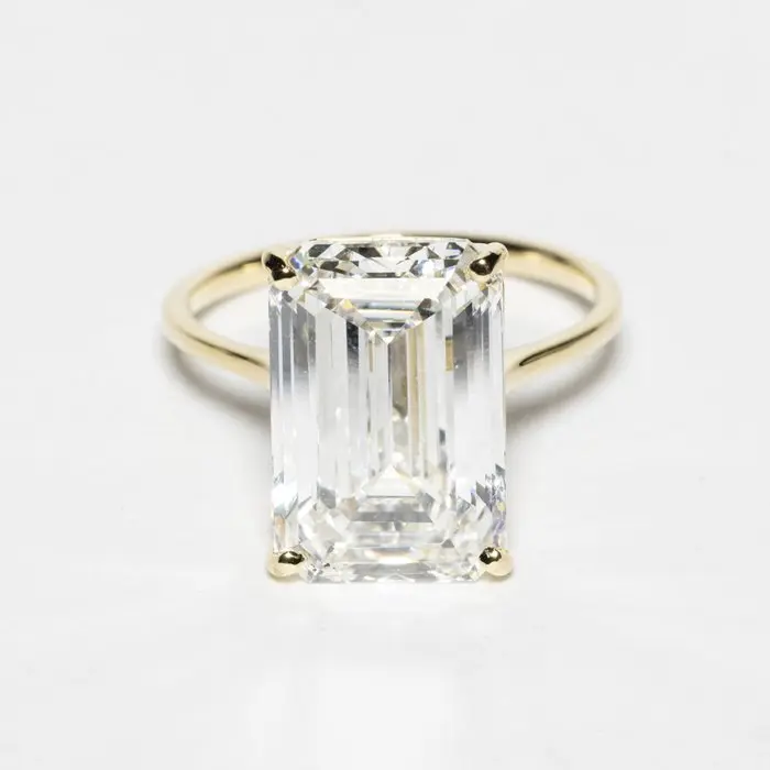 Engagement ring - 18 kt