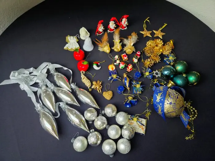 Großes Konvolut traditioneller Christbaumschmuck (63...