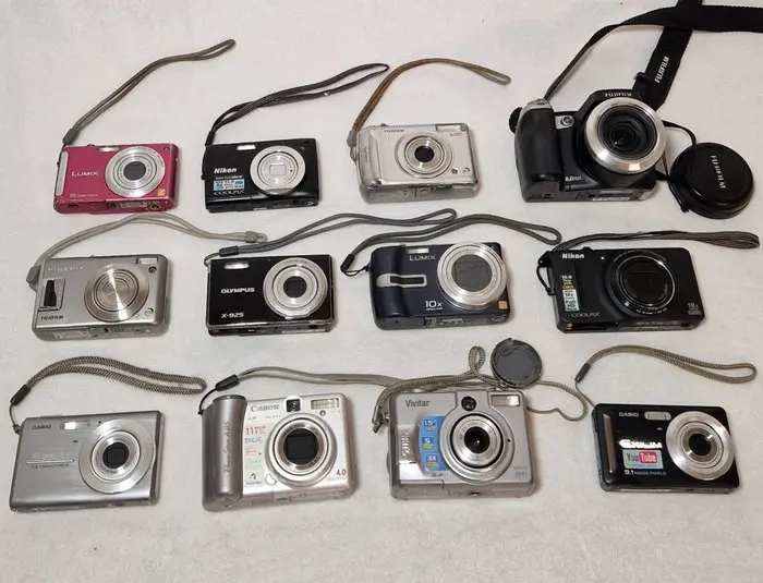 Panasonic, Nikon, Olympus, Casio, Canon, Fujifilm Lumix tz3 Digital camera