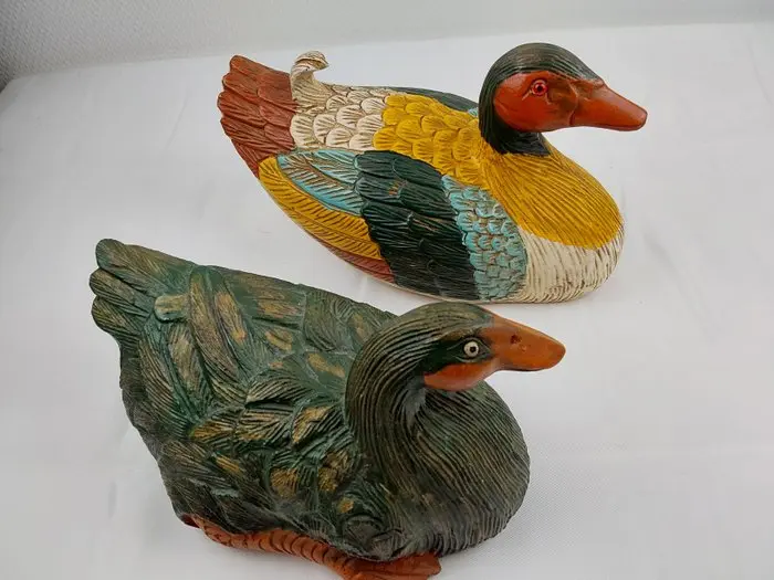 Duck decoy - Set van twee handgesneden en...
