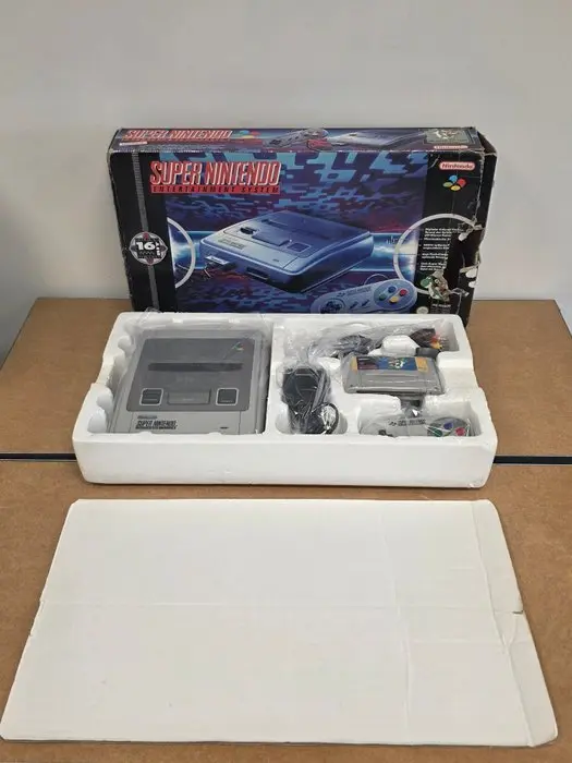 Nintendo - Snes - Super Rare - Big Box - "Super Mario...