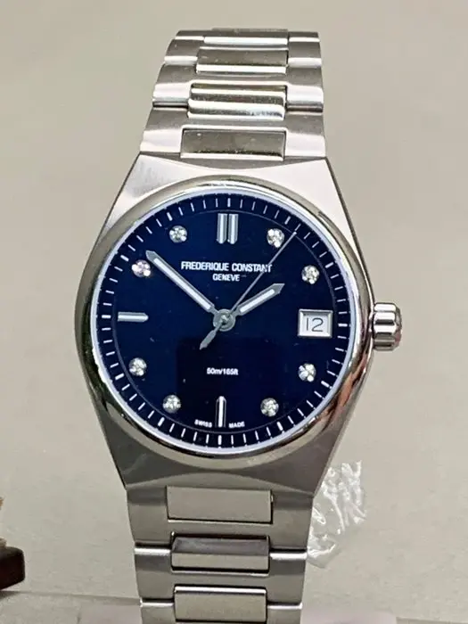Frédérique Constant - Highlife Ladies Quartz Quadrante...