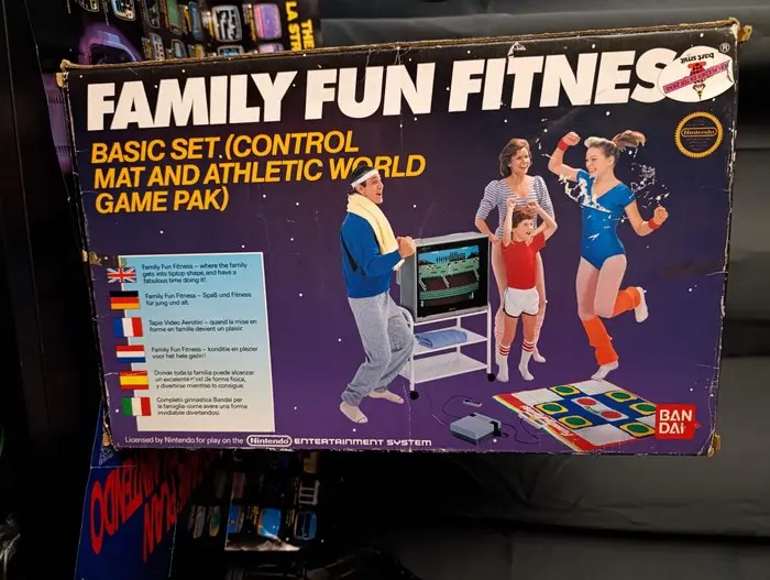 Bandai - Family fun fitness met Athletic world - Video...