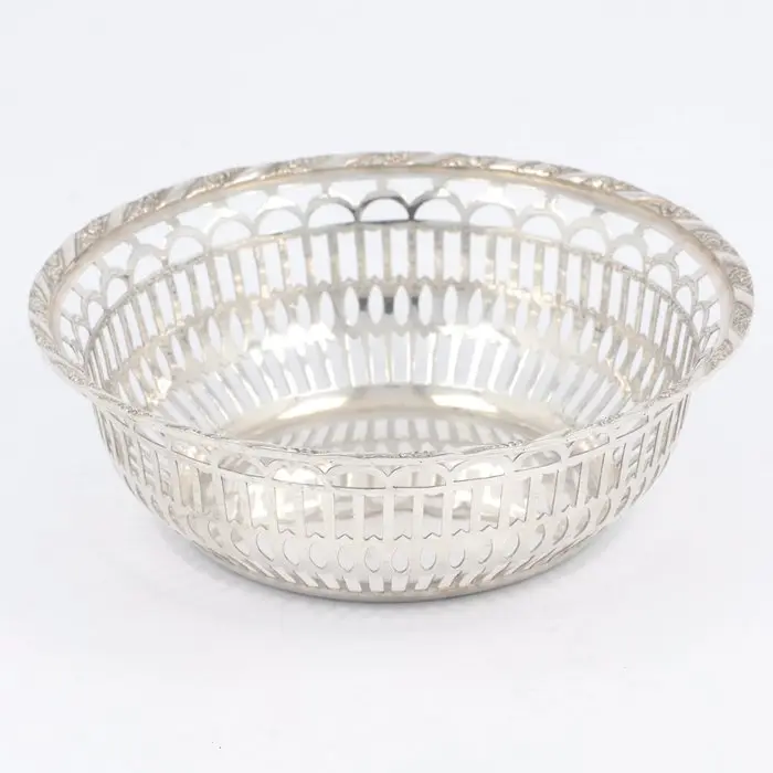 Fa. Dahlia (Amsterdam 1926) - Bonbon basket - .833 silver