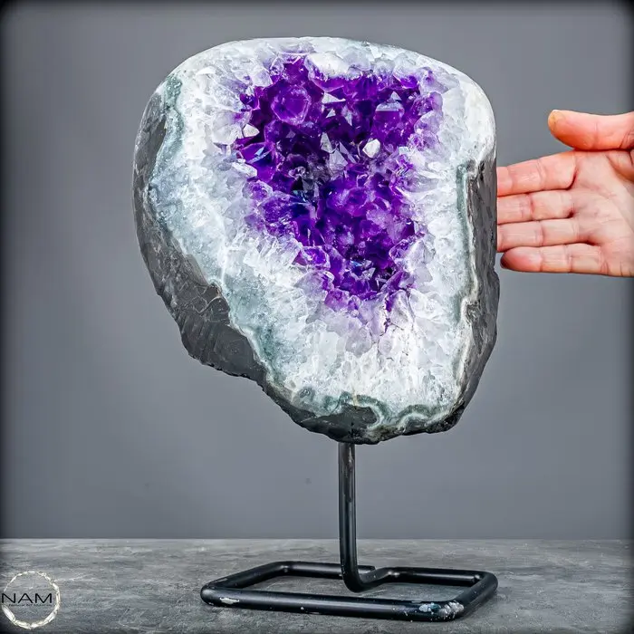 Natural amethyst druse on a stand – Sparkling elegance- 5666.28 g