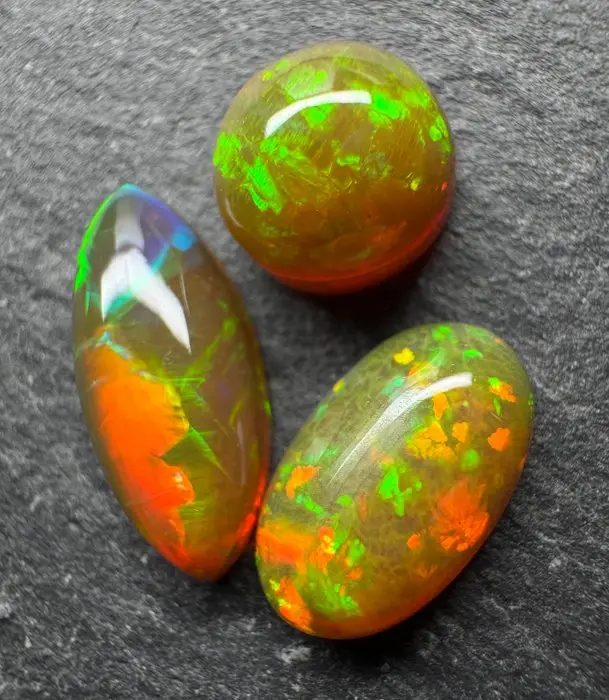 Opal Cabochons- 1.03 g - (3)