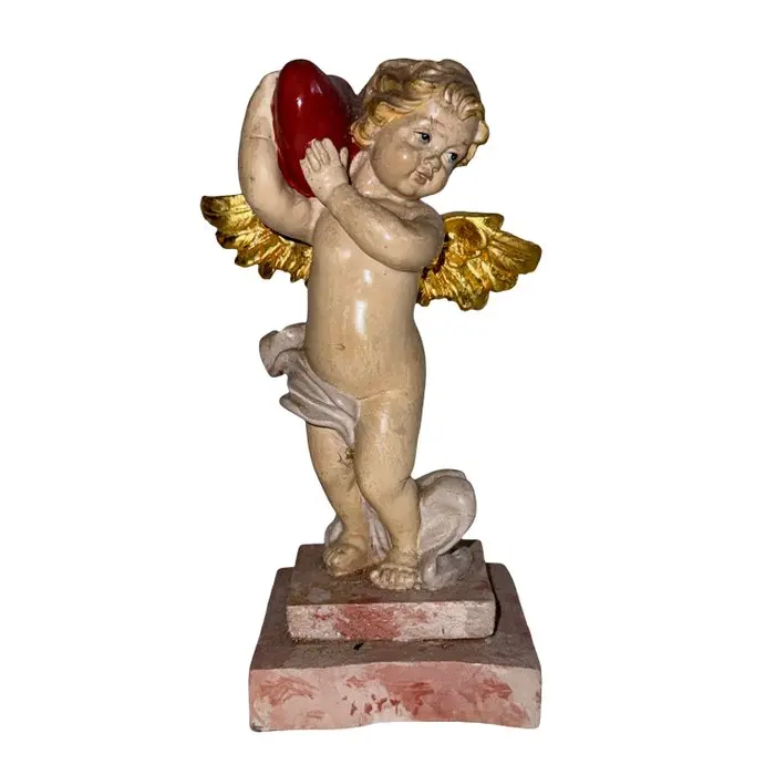 Carving, Barocke Engel-Skulptur–Putto mit rotem Herzen...