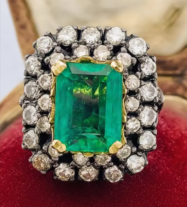 Ring - 18 kt. Yellow gold, Silver Emerald - Diamond
