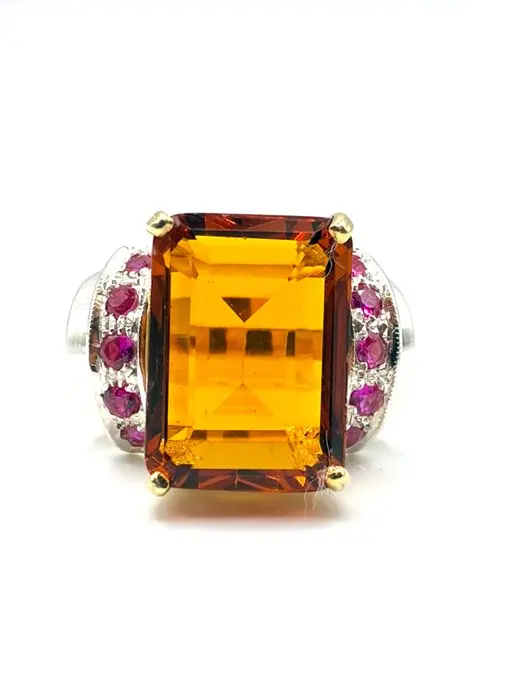 No reserve price - Statement ring - 9 kt. Yellow gold, Silver Topaz - Ruby
