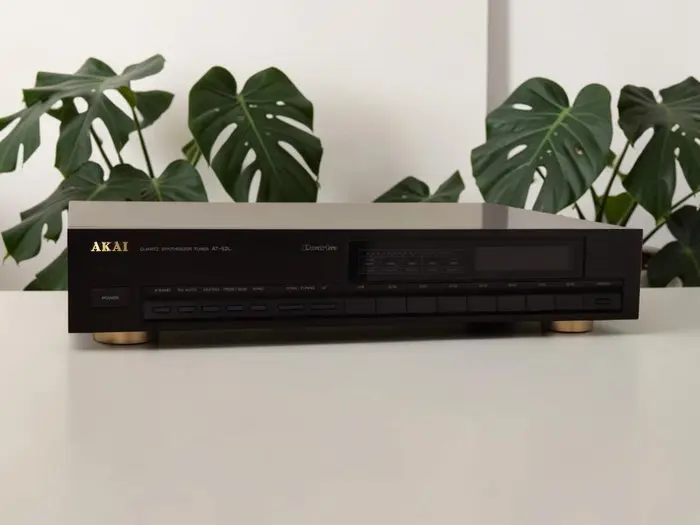 Akai - AT-52L Tuner