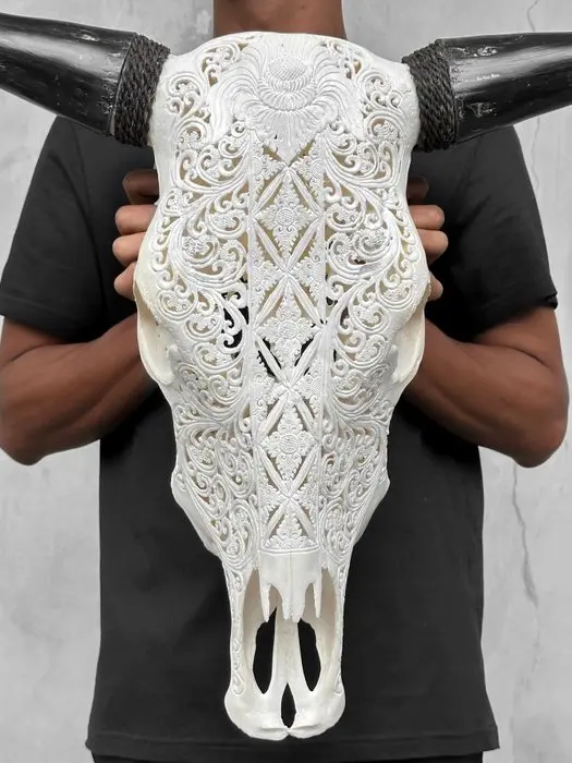NO RESERVE PRICE - Authentic Large White Carved Bull...