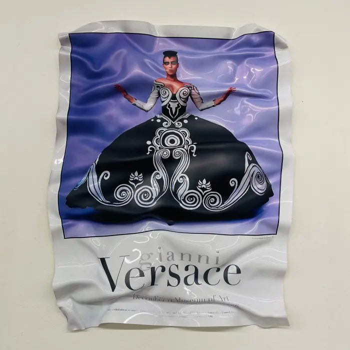 Soyz Bank (1988) - Gianni Versace